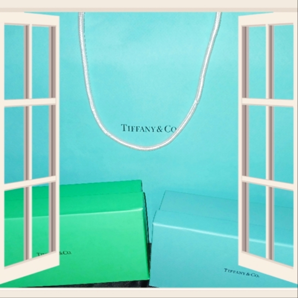 Gift bag with gift boxes